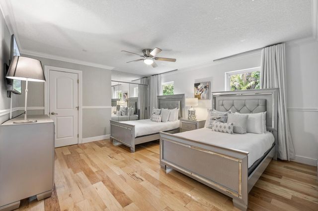 11621 NW 21st Court, Plantation, FL 33323