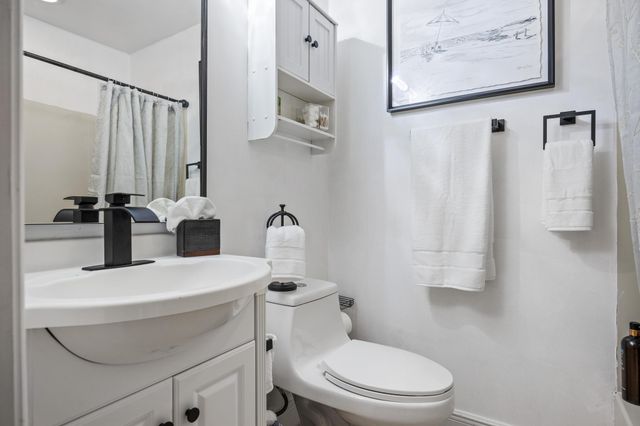 11621 NW 21st Court, Plantation, FL 33323
