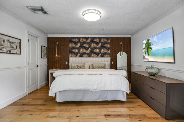 11621 NW 21st Court, Plantation, FL 33323