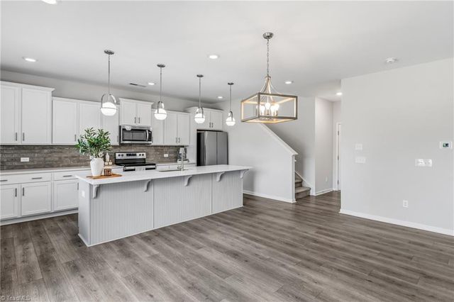 4623 Shattalon Drive, Winston-salem, NC 27106