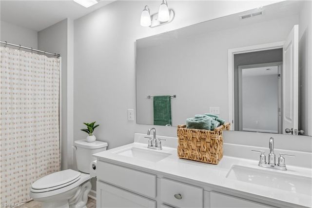 4623 Shattalon Drive, Winston-salem, NC 27106