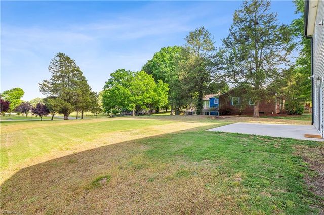 4623 Shattalon Drive, Winston-salem, NC 27106