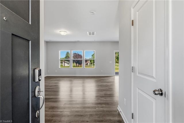 4623 Shattalon Drive, Winston-salem, NC 27106