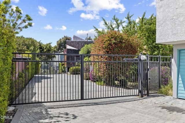 29235 Heathercliff Road 12, Malibu, CA 90265