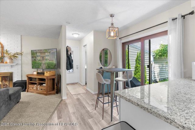 992 Touraine Avenue, East Lansing, MI 48823