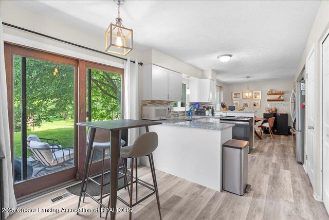 992 Touraine Avenue, East Lansing, MI 48823