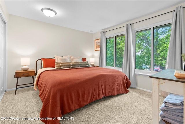 992 Touraine Avenue, East Lansing, MI 48823