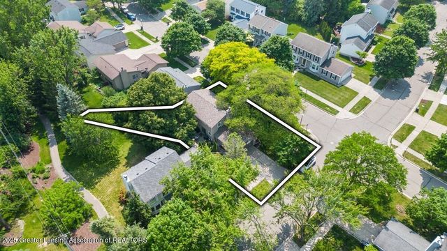 992 Touraine Avenue, East Lansing, MI 48823