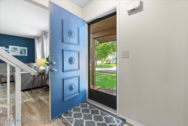 992 Touraine Avenue, East Lansing, MI 48823