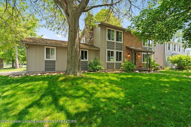 992 Touraine Avenue, East Lansing, MI 48823