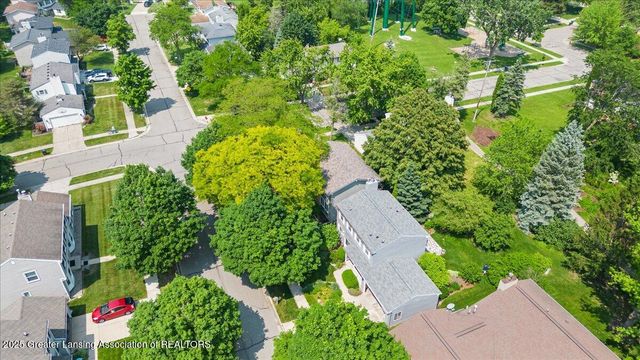 992 Touraine Avenue, East Lansing, MI 48823