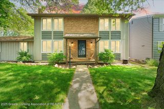 992 Touraine Avenue, East Lansing, MI 48823