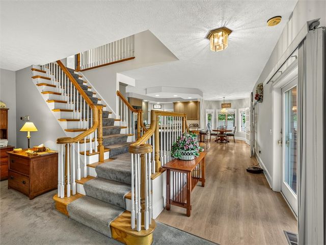 15 Crossbow Drive, Penfield, NY 14526