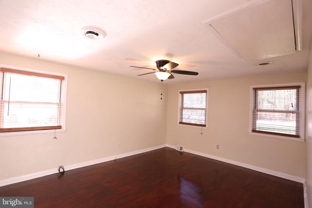 1443 VALLEY FORGE RD, Wayne, PA 19087