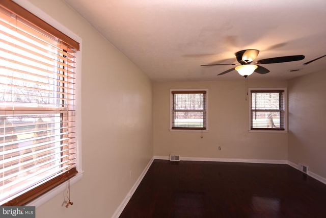 1443 VALLEY FORGE RD, Wayne, PA 19087