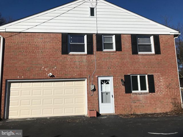 1443 VALLEY FORGE RD, Wayne, PA 19087