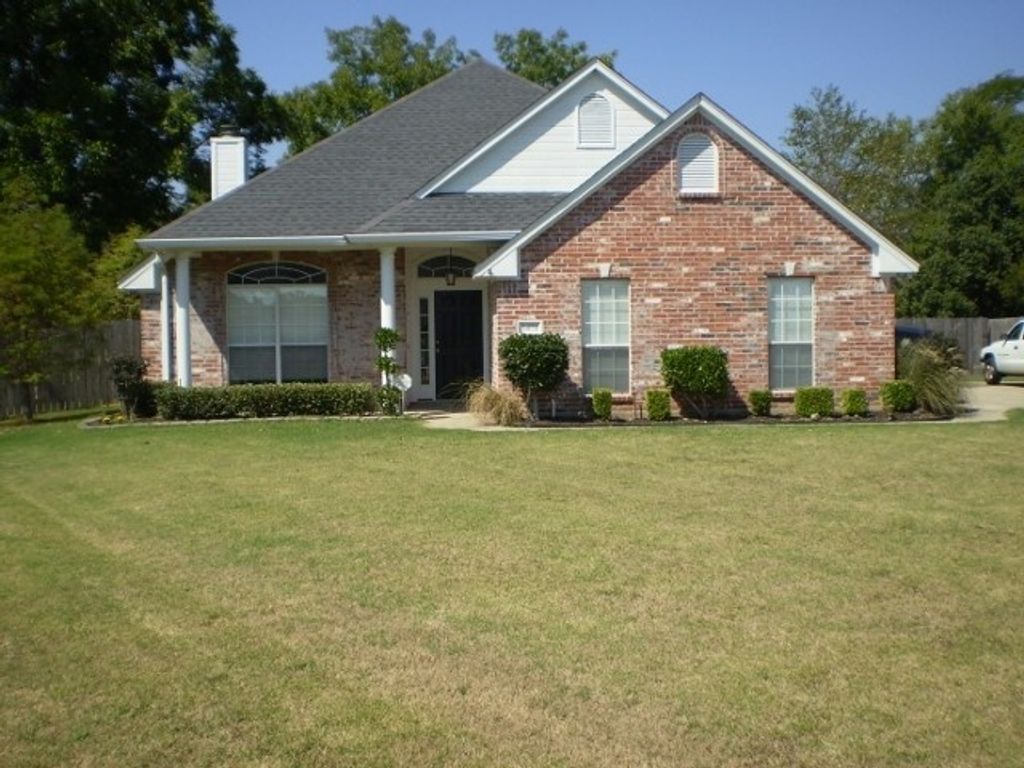2471 Brookside Drive, Bossier City, LA 71111