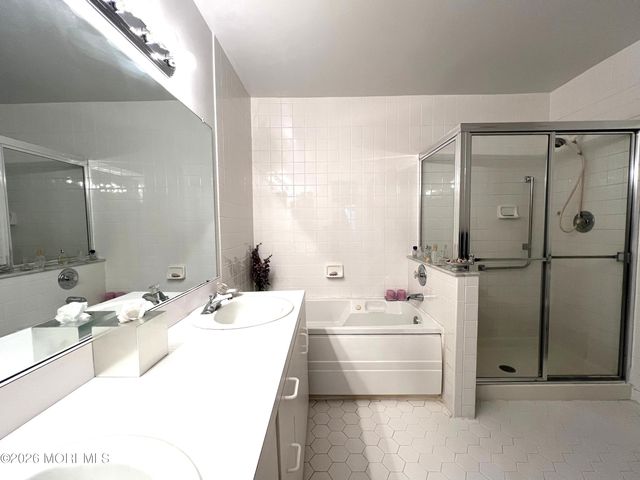 92 Winthrop Road C, Monroe, NJ 08831