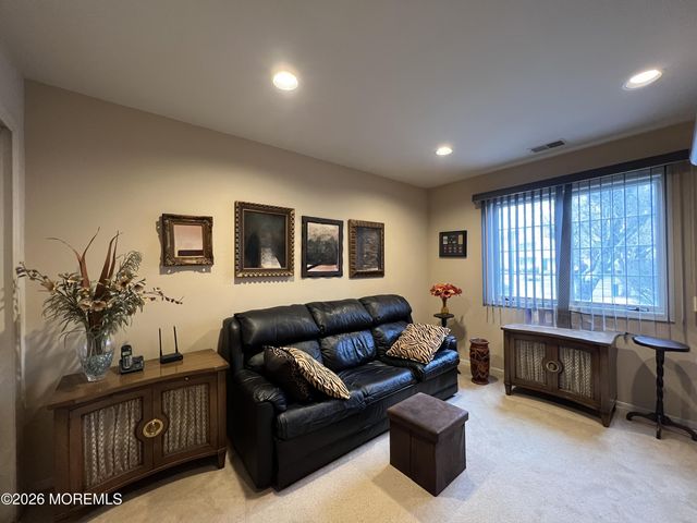 92 Winthrop Road C, Monroe, NJ 08831