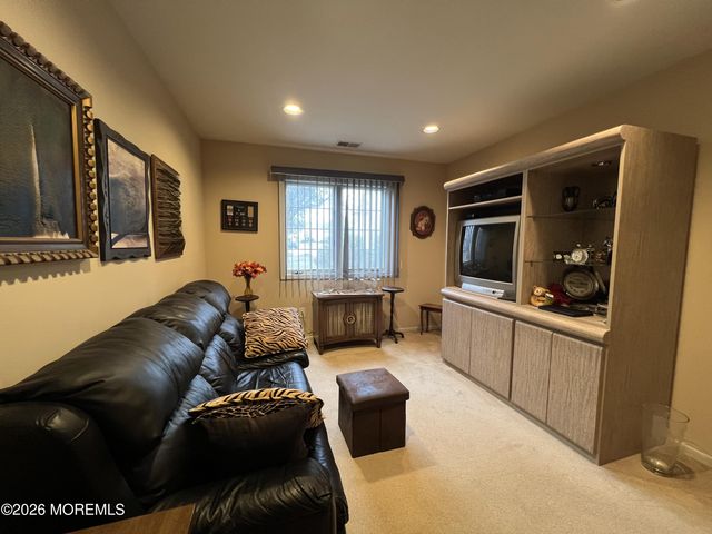 92 Winthrop Road C, Monroe, NJ 08831