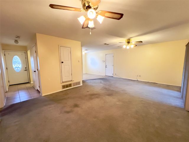 212 Straw Road, Saginaw, TX 76179
