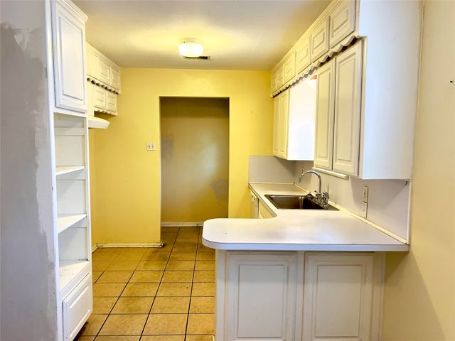 212 Straw Road, Saginaw, TX 76179