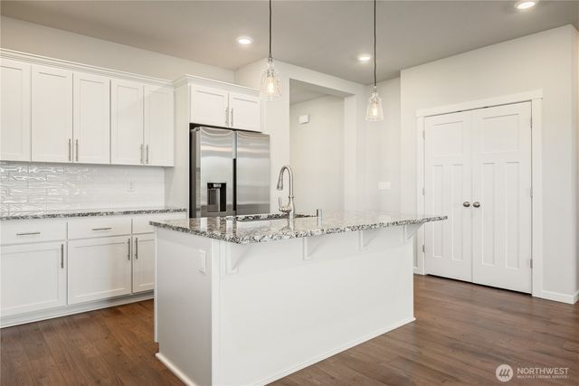 1935 Schneiter Drive, Longview, WA 98632