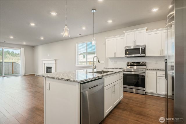 1935 Schneiter Drive, Longview, WA 98632