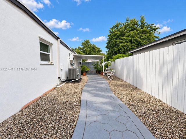 4531 SW 98th Court, Miami, FL 33165