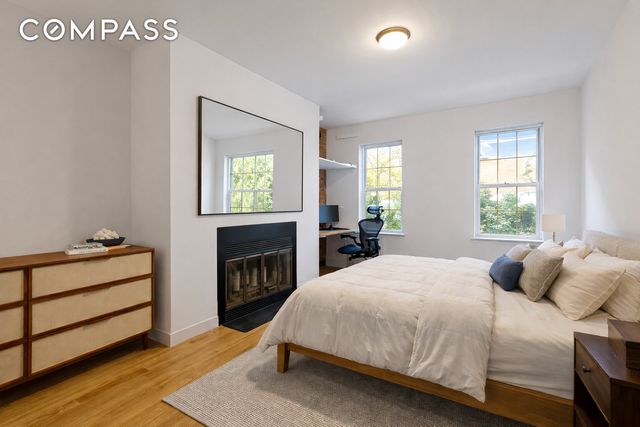 449 Hudson Street, New York City, NY 10014