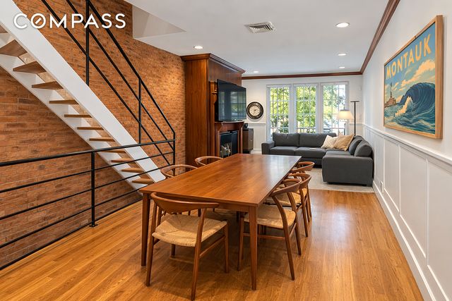 449 Hudson Street, New York City, NY 10014