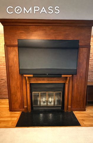 449 Hudson Street, New York City, NY 10014