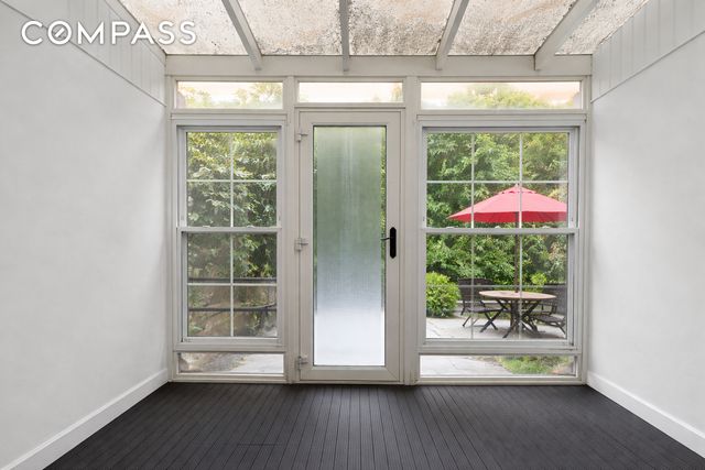 449 Hudson Street, New York City, NY 10014