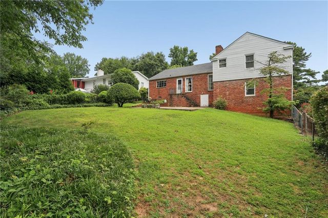 645 Patrick Place NE, Sandy Springs, GA 30328