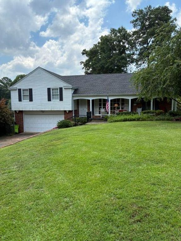 645 Patrick Place NE, Sandy Springs, GA 30328