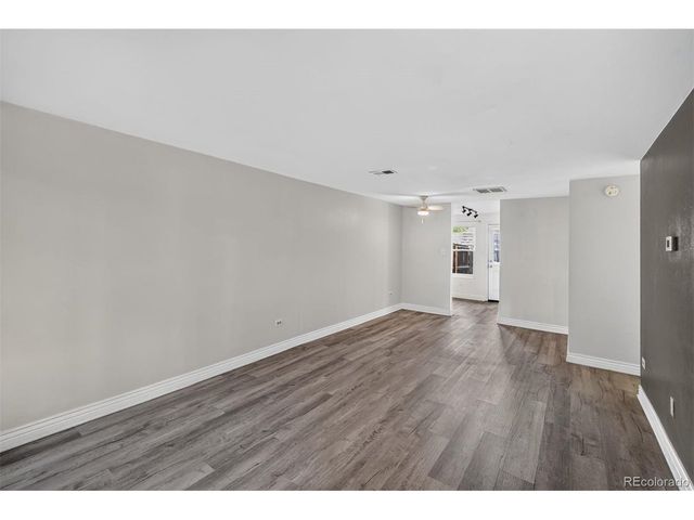1536 S Pierson St 118, Lakewood, CO 80232