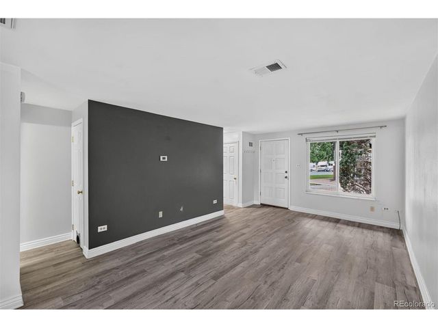 1536 S Pierson St 118, Lakewood, CO 80232