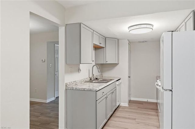 5708 Morningside CT, Virginia Beach, VA 23462
