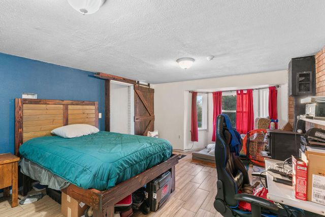 6054 N Farm Road 129, Springfield, MO 65803