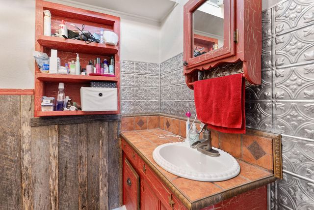 6054 N Farm Road 129, Springfield, MO 65803