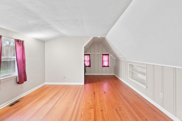 6054 N Farm Road 129, Springfield, MO 65803