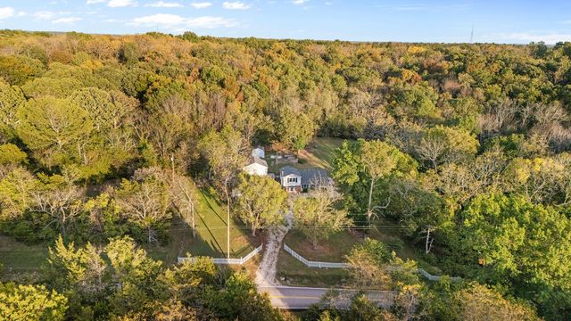 6054 N Farm Road 129, Springfield, MO 65803