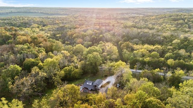 6054 N Farm Road 129, Springfield, MO 65803