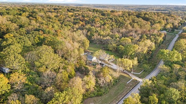 6054 N Farm Road 129, Springfield, MO 65803