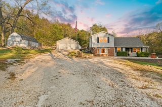 6054 N Farm Road 129, Springfield, MO 65803