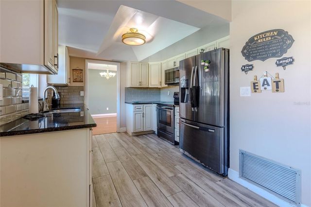 1704 ORANGE HILL WAY, Brandon, FL 33510