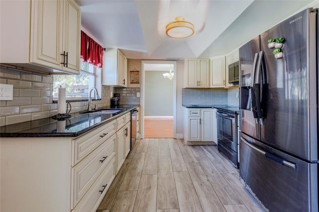 1704 ORANGE HILL WAY, Brandon, FL 33510