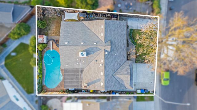 3913 Peacock Ln, Modesto, CA 95356