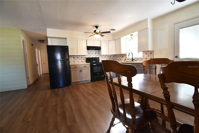 2810 NE 24TH AVENUE, Ocala, FL 34470