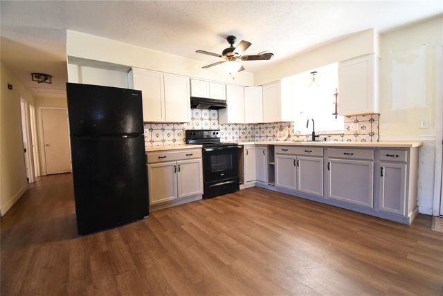 2810 NE 24TH AVENUE, Ocala, FL 34470